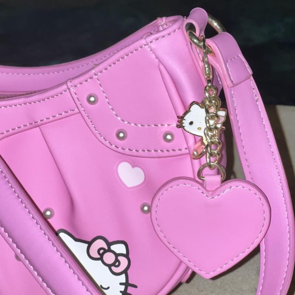 Hello Kitty, pink purse - Picture 2 of 4